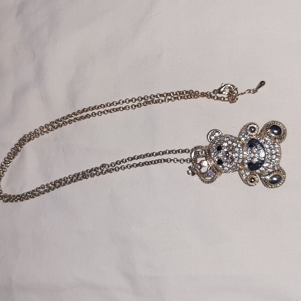 Early 00' Juicy Couture necklace